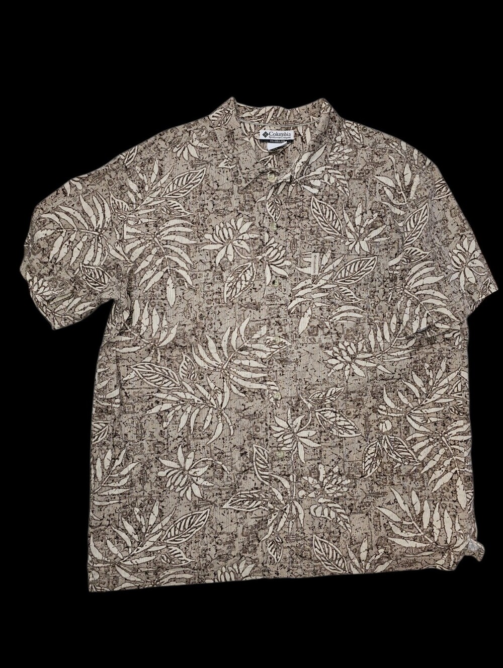 Columbia Men’s Short Sleeve Beige Leaf Print Button-Down Shirt